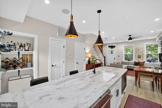 $4,750 | 146 U Street Northeast, Washington, DC 20002