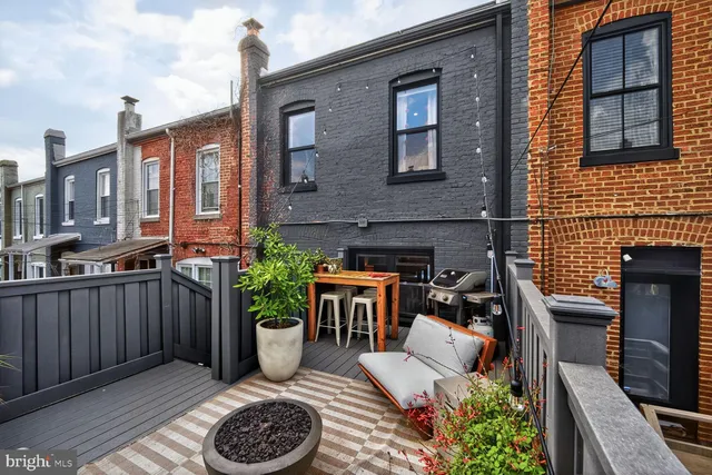 $4,750 | 146 U Street Northeast, Washington, DC 20002