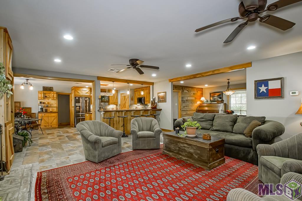 1560 4h Club Road Denham Springs, LA 70726 - Photo 11 of 46 Gallery Image 11