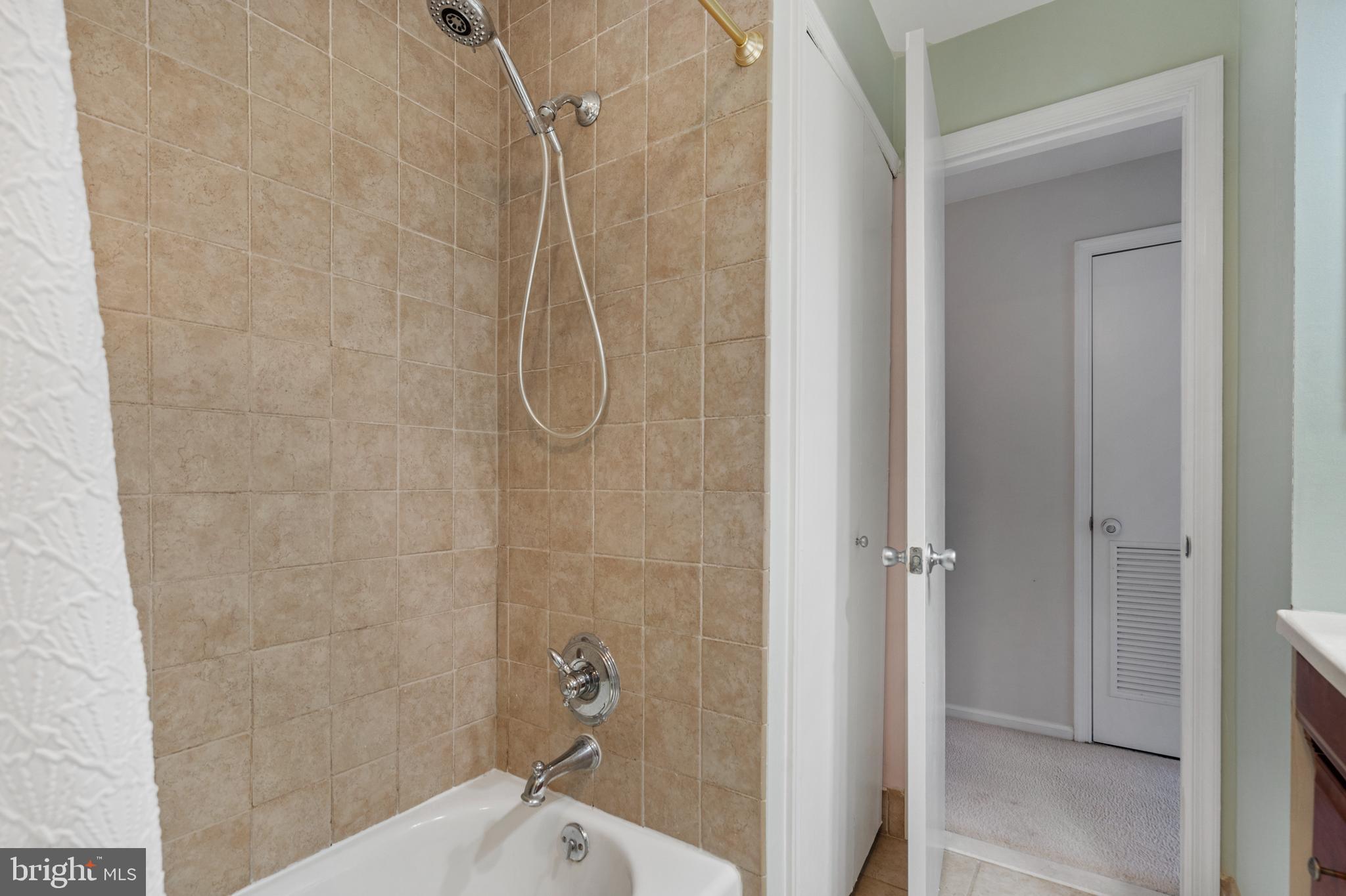 12895 Grays Pointe Road, Unit 12895A Fairfax, VA 22033 - Photo 21 of 29