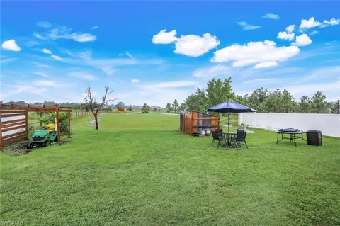 $480,000 | 4180 68th Avenue Northeast, Naples, FL 34120