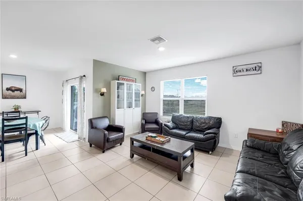 $460,000 | 4180 68th Avenue Northeast, Naples, FL 34120