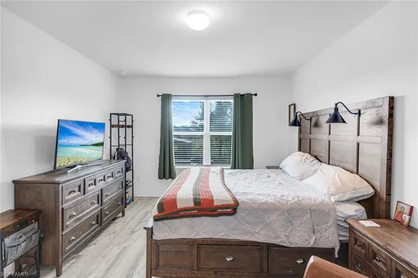 $460,000 | 4180 68th Avenue Northeast, Naples, FL 34120