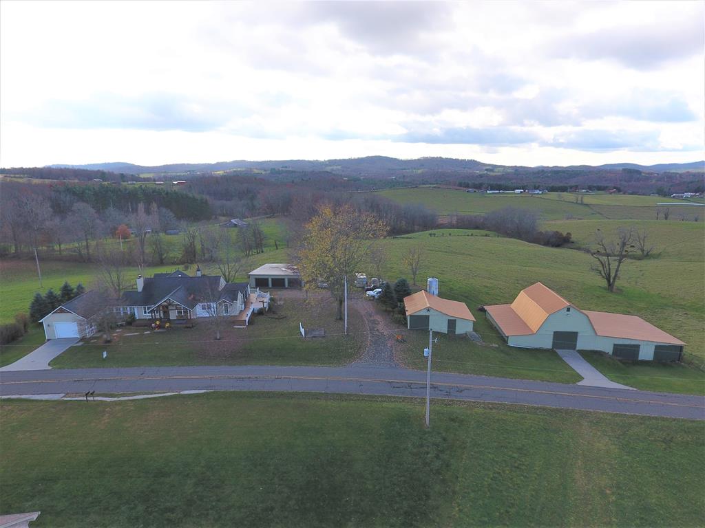 1071 Winding Ridge Road Hillsville, VA 24343 - Photo 1 of 59 Gallery Image 1
