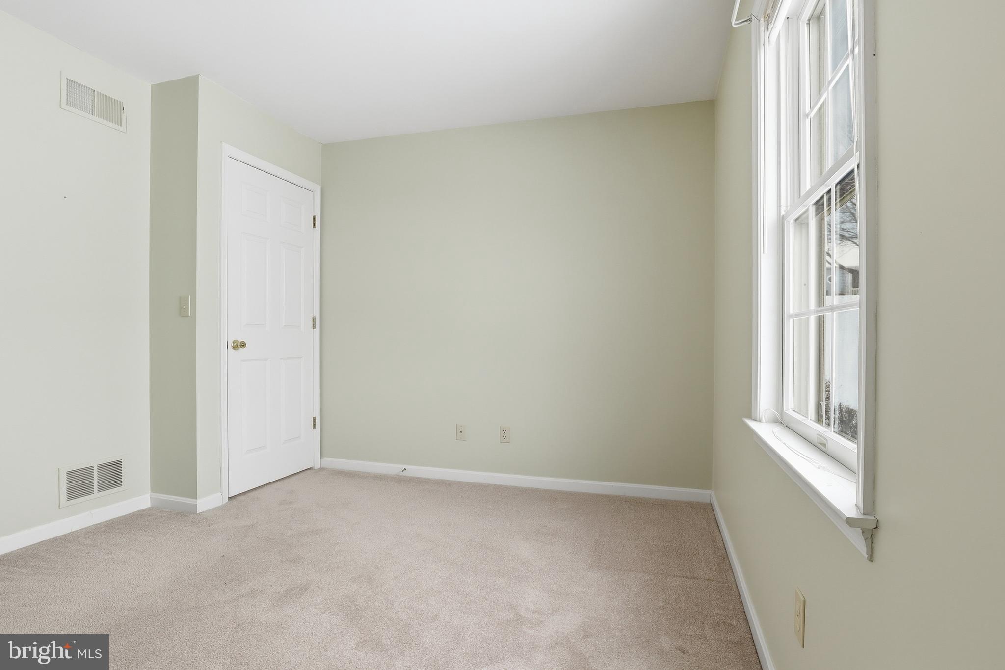 3004 Lakefield Road, Unit 3004 York, PA 17402 - Photo 20 of 33 an empty room with windows