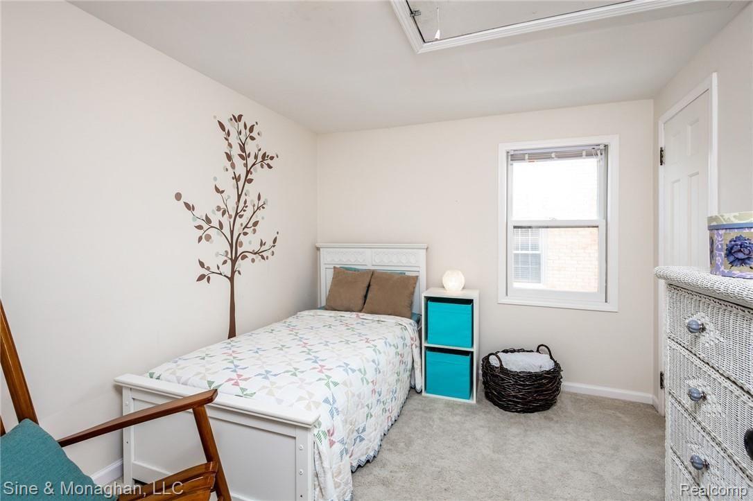 1242 Hampton Road Grosse Pointe, MI 48236 - Photo 27 of 50 1242 Hampton Small000.jpg