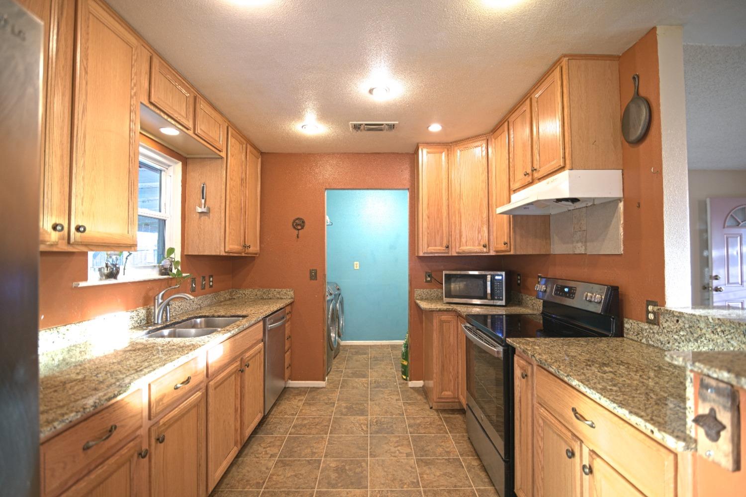 16935 Mark Road Madera, CA 93636 - Photo 8 of 18 Gallery Image 8