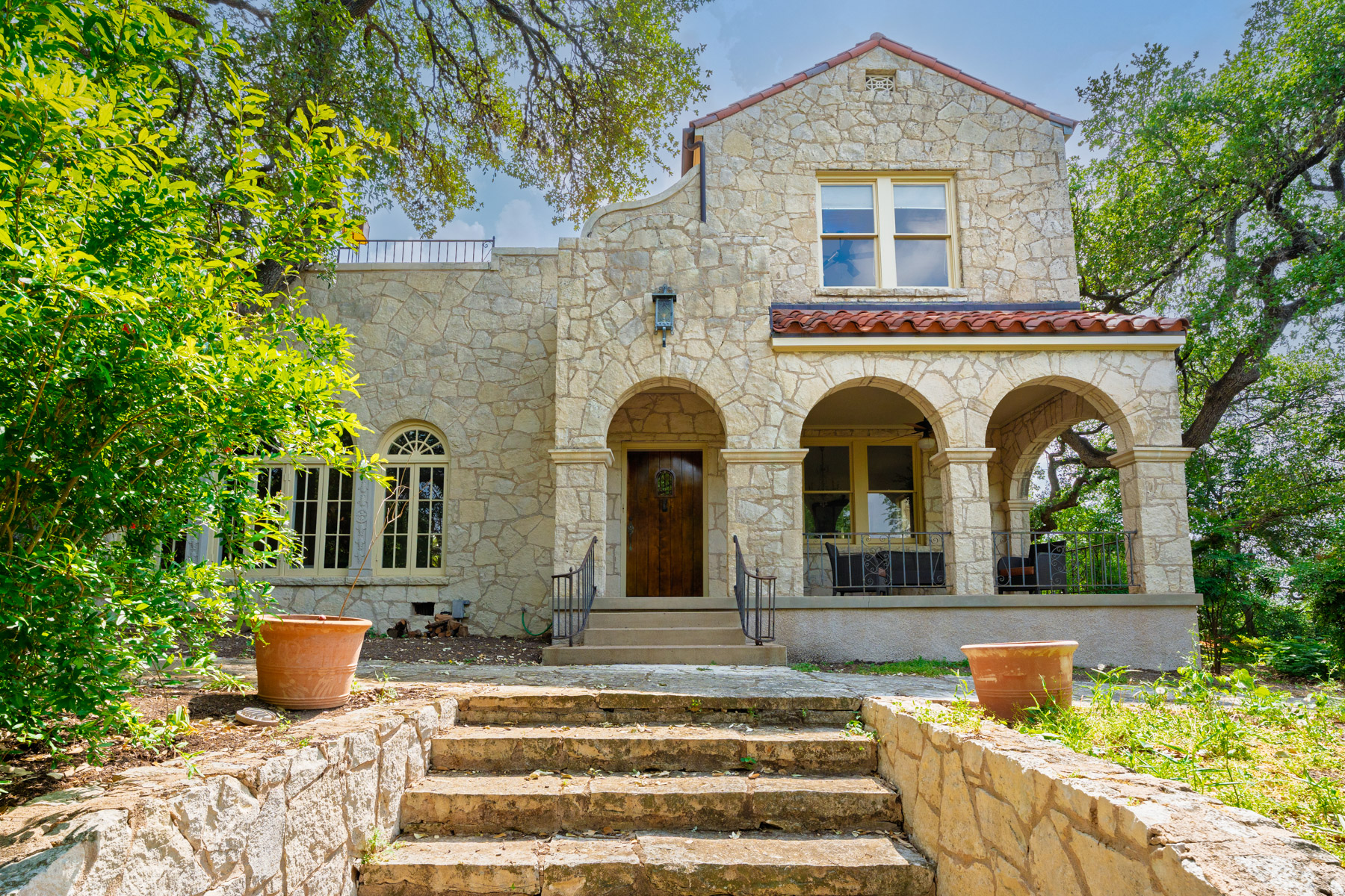 806 Rosedale Terrace Austin, TX 78704 - Photo 30 of 40 a front view of a house