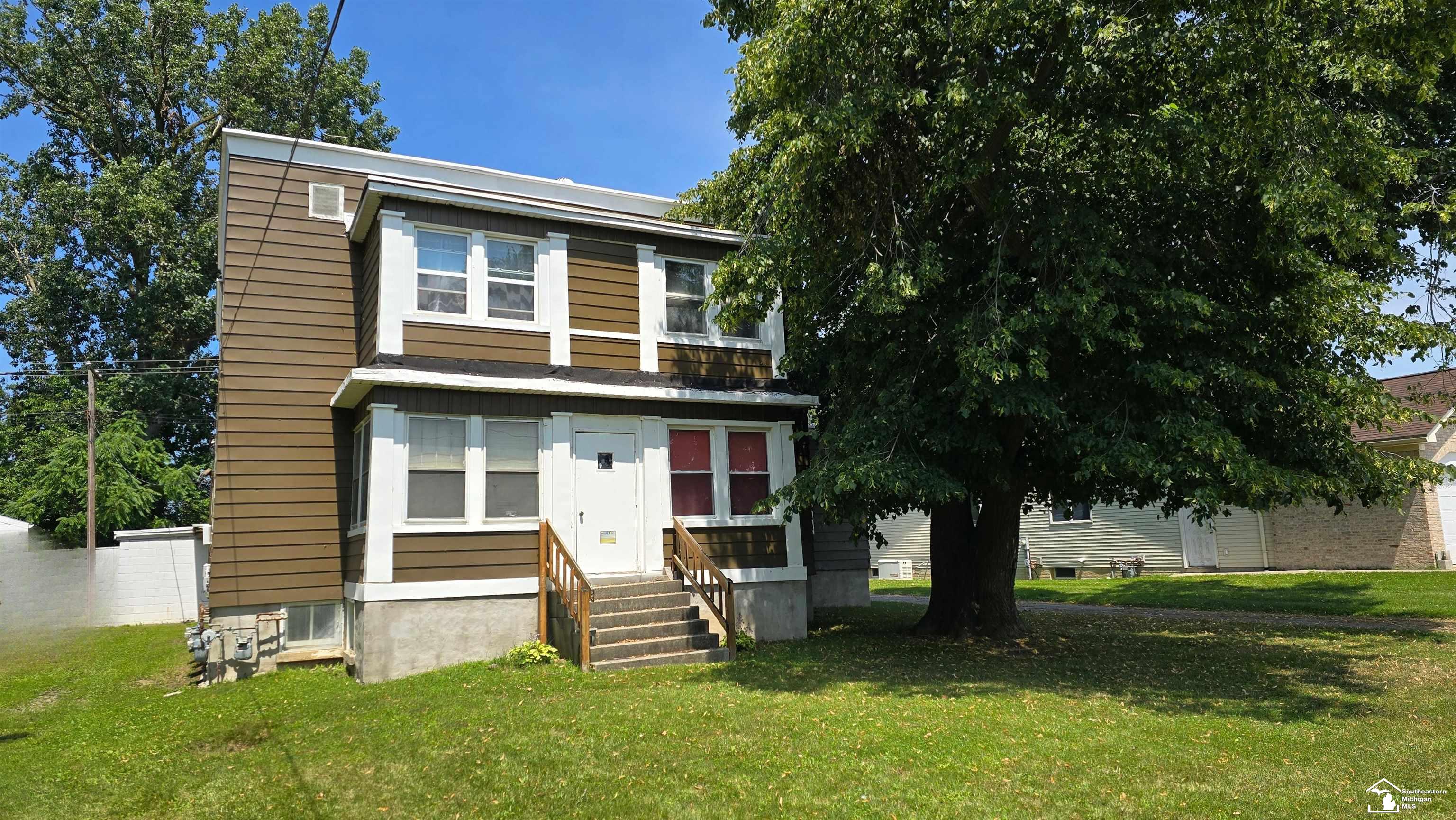 3042 South Custer Road Monroe, MI 48161 - Photo 1 of 21