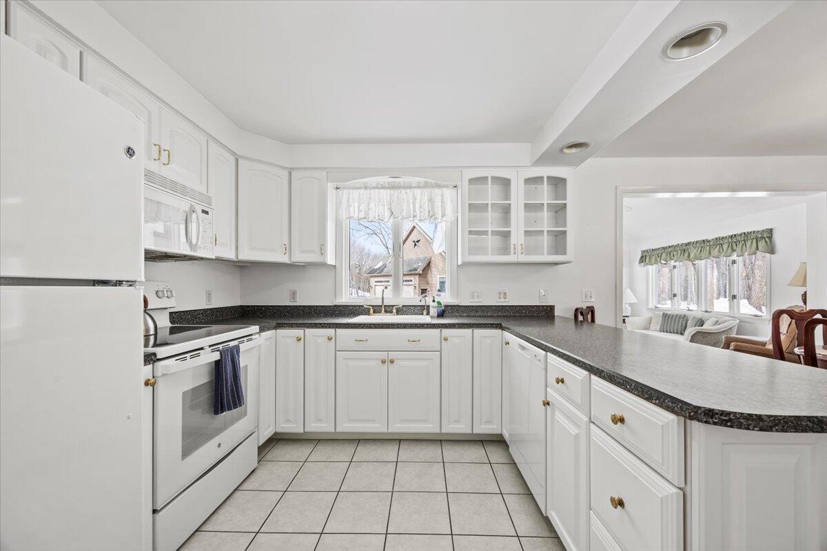 10 George Avenue Sanford, ME 04073 - Photo 6 of 32 06-10 George-6