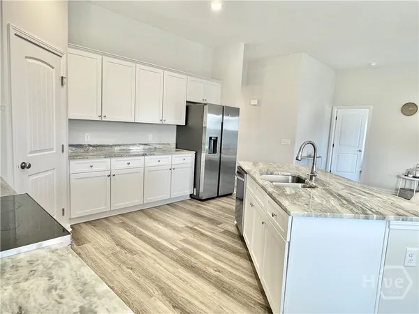 $2,400 | 252 Cromer Street, Savannah, GA 31407