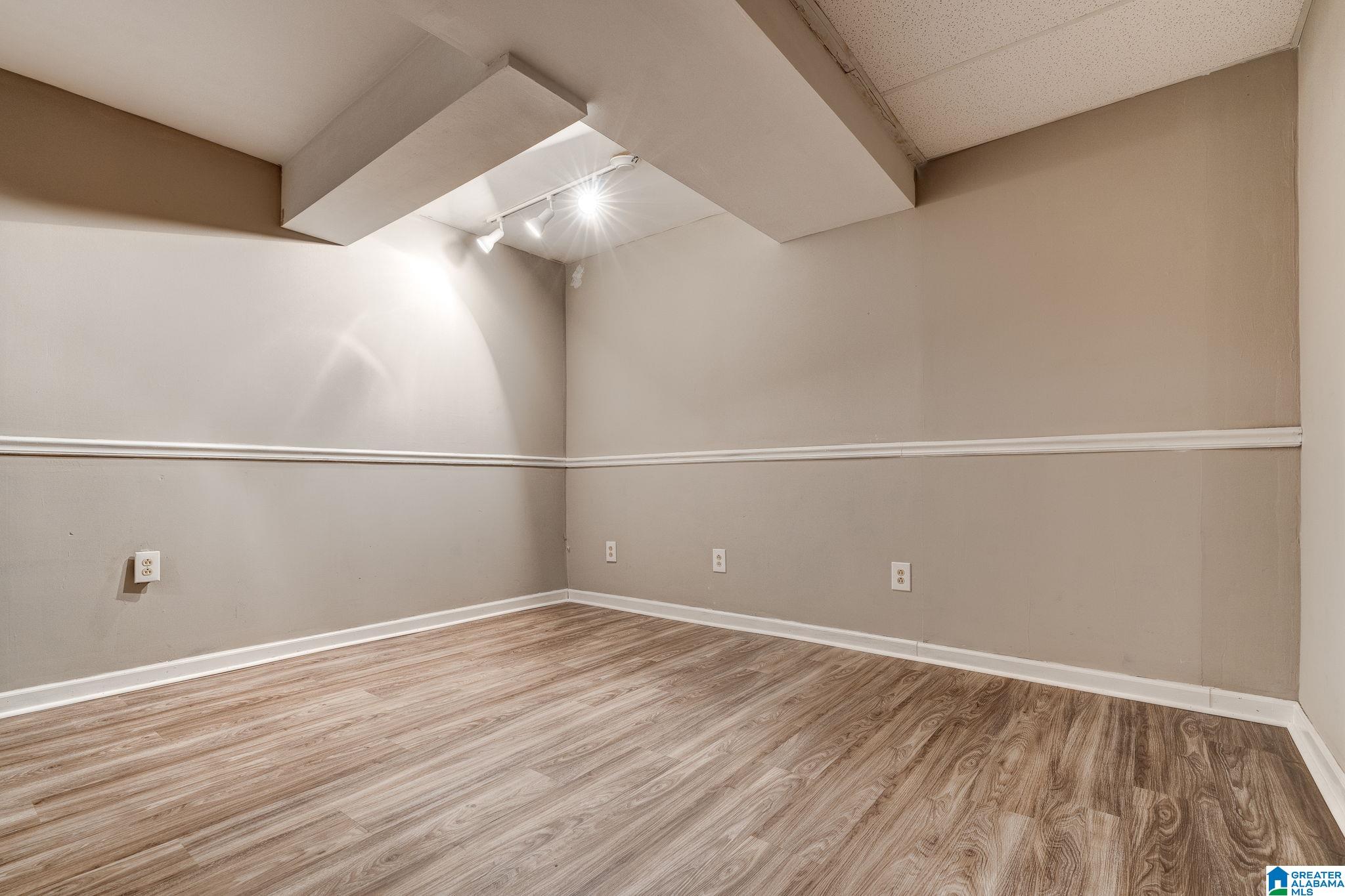3609 Spring Valley Road Mountain Brook, AL 35223 - Photo 23 of 31