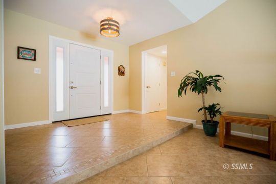 737 Peg Street Ridgecrest, CA 93555 - Photo 6 of 43 a view of an empty room and window