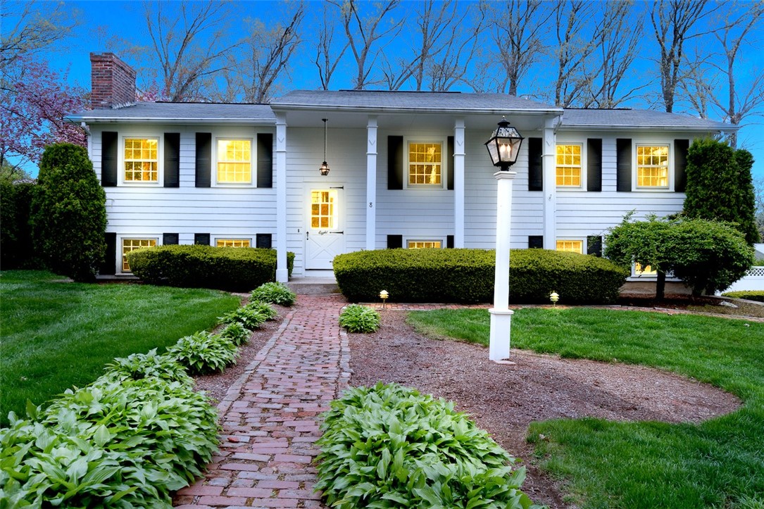 8 Appletown Road Smithfield, RI 02828 - Photo 1 of 43 Gallery Image 1