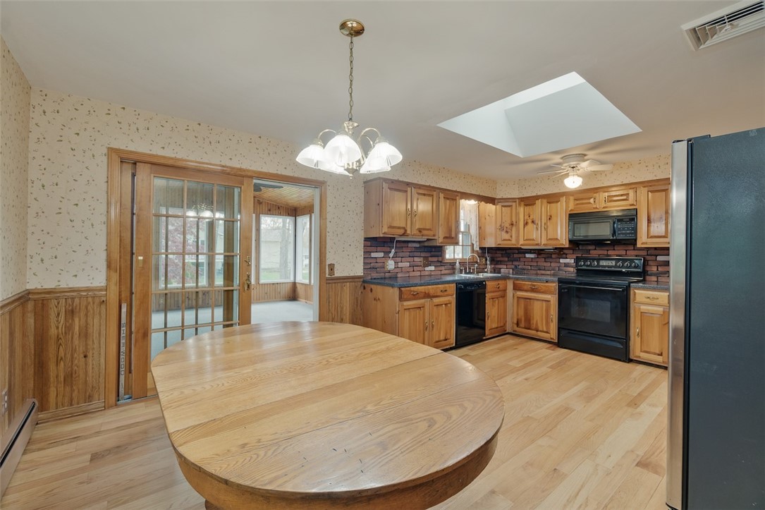 8 Appletown Road Smithfield, RI 02828 - Photo 13 of 43 Gallery Image 13