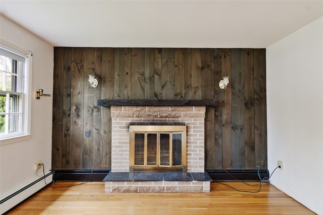 8 Appletown Road Smithfield, RI 02828 - Photo 7 of 43 Gallery Image 7