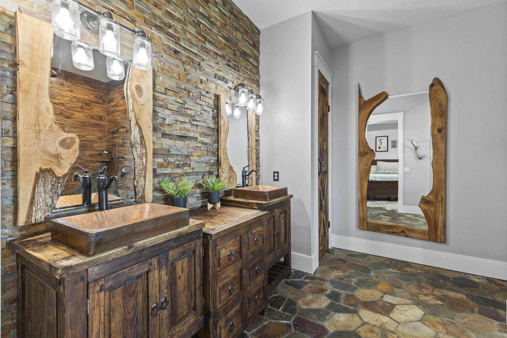 1545 Pulitzer Road Fort Pierce, FL 34945 - Photo 22 of 47 17-web-or-mls-IMG_0684