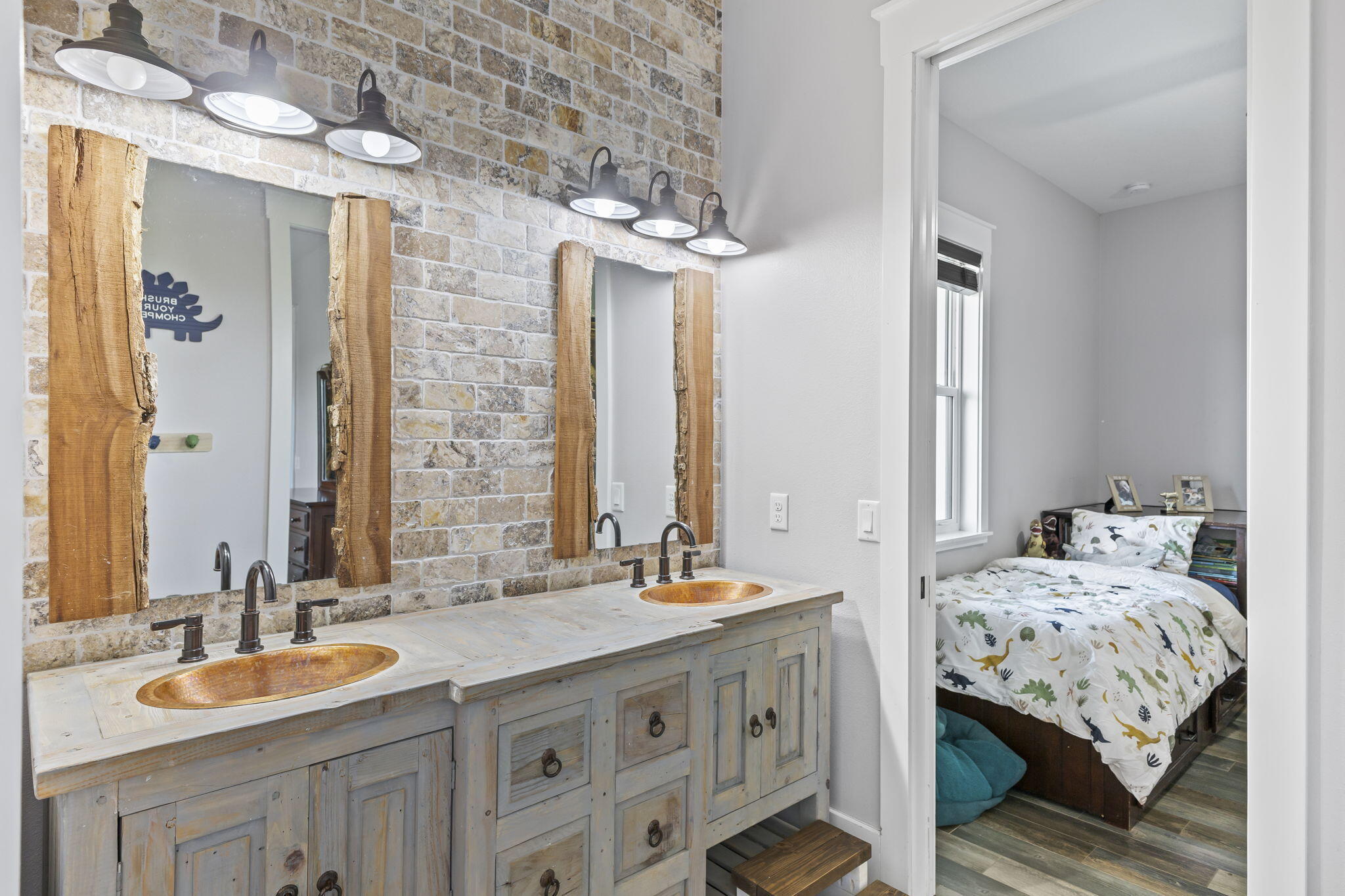 1545 Pulitzer Road Fort Pierce, FL 34945 - Photo 28 of 47 24-web-or-mls-IMG_0539