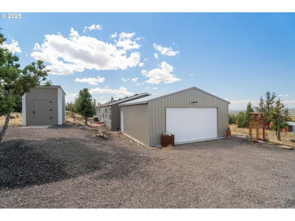 $449,000 | 15255 Southeast Remington Road, Prineville, OR 97754