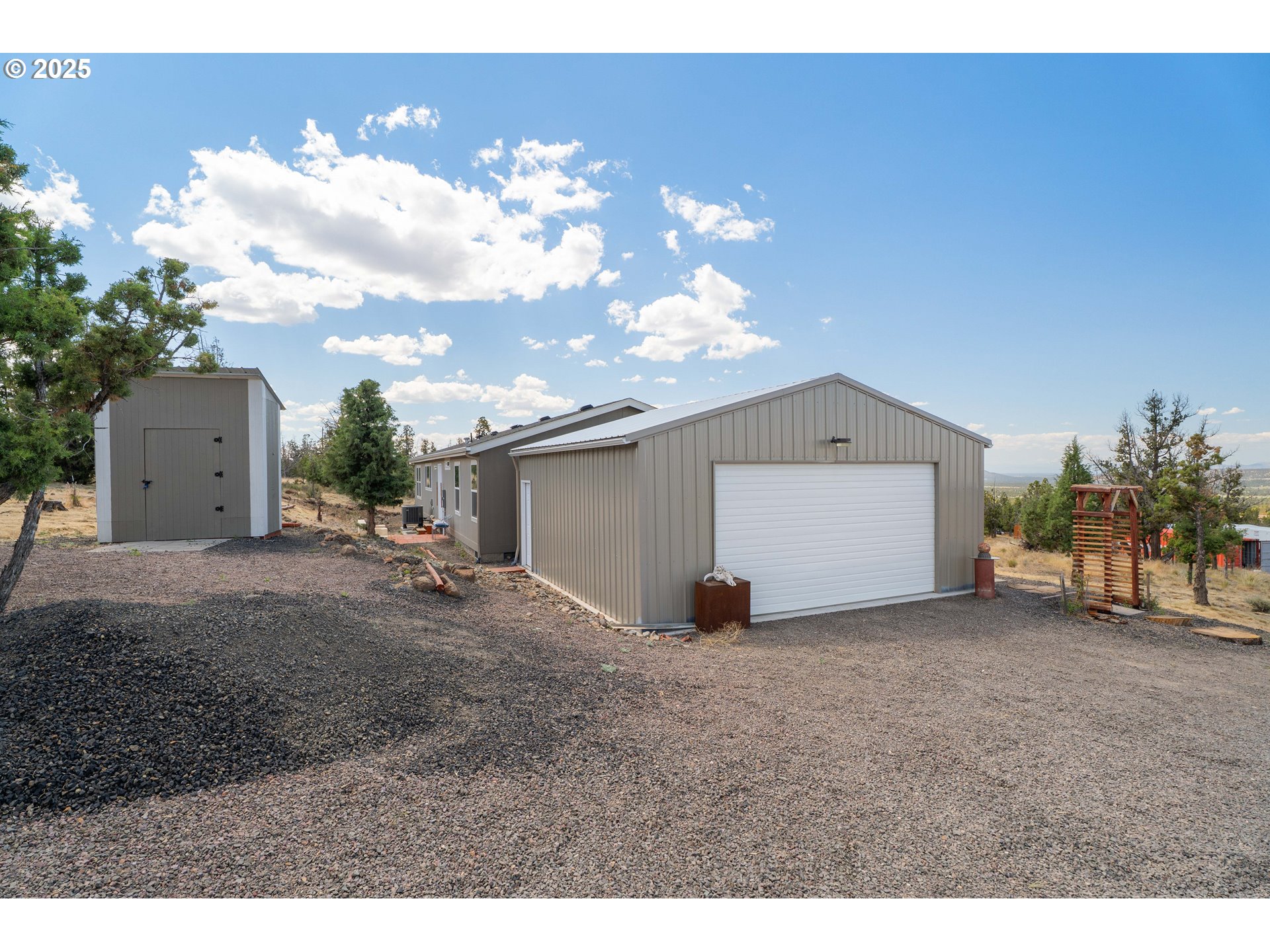 15255 Southeast Remington Road Prineville, OR 97754 - Photo 32 of 45