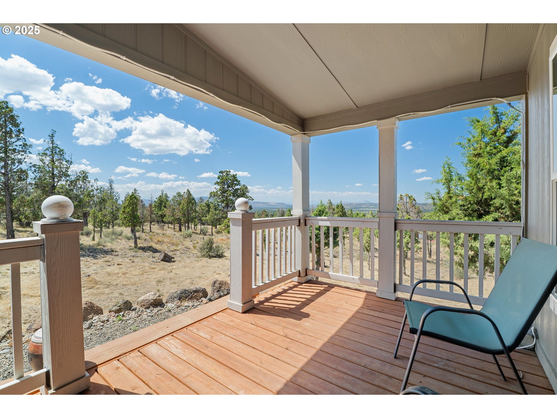 15255 Southeast Remington Road Prineville, OR 97754 - Photo 4 of 45
