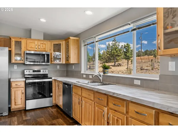 $449,000 | 15255 Southeast Remington Road, Prineville, OR 97754