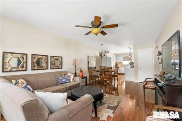 $1,600 | 3161 5th Street, East Moline, IL 61244