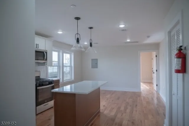 $2,400 | 67 Myrtle Street, Unit 6, Bloomfield, NJ 07003