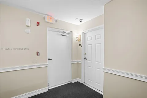 $2,900 | 5271 Southwest 8th Street, Unit 315, Miami, FL 33134