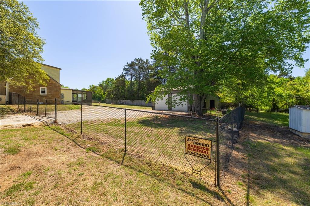 2039 Scalesville Road Summerfield, NC 27358 - Photo 7 of 50