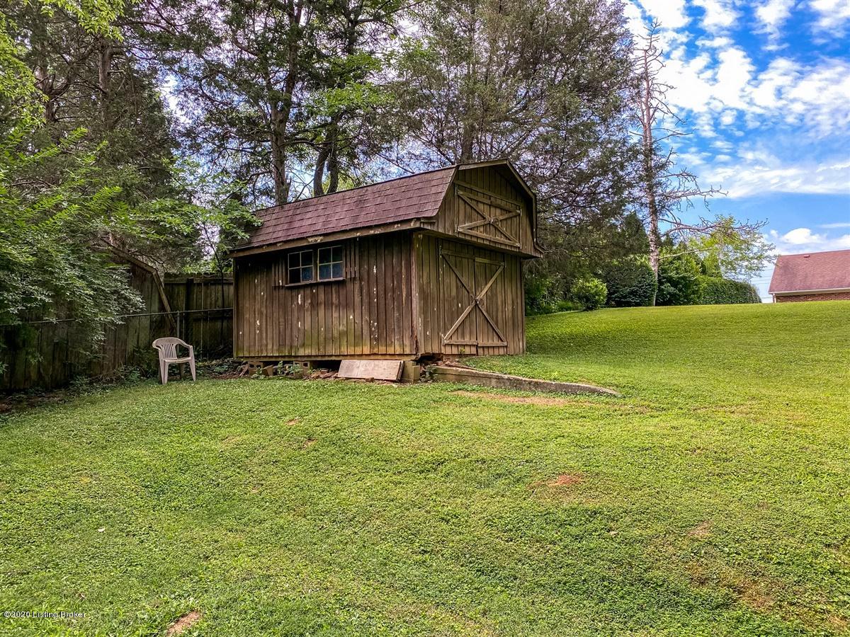 6611 Hollow Tree Road Louisville, KY 40228 - Photo 37 of 47 Shed
