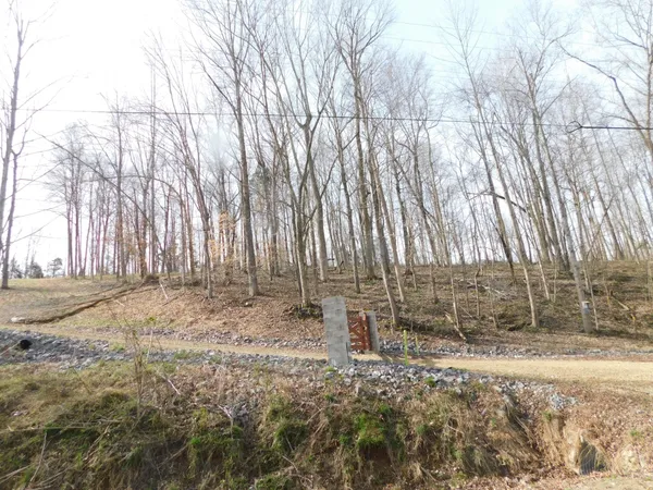 $299,950 | 150 West John Davis Road, Westmoreland, TN 37186