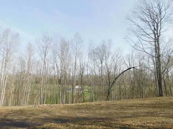 $299,950 | 150 West John Davis Road, Westmoreland, TN 37186