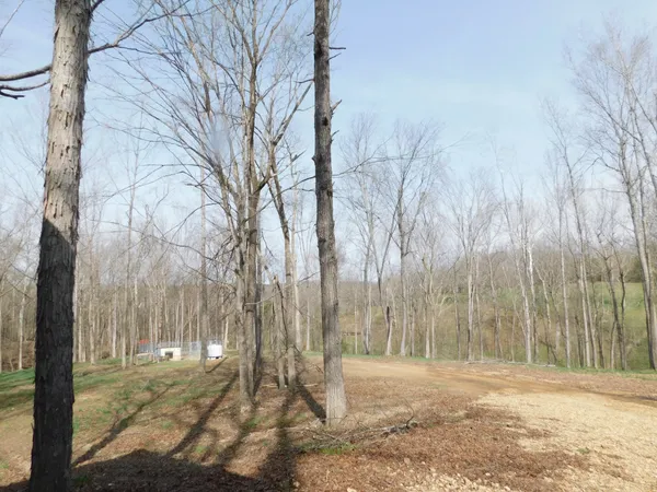 $299,950 | 150 West John Davis Road, Westmoreland, TN 37186