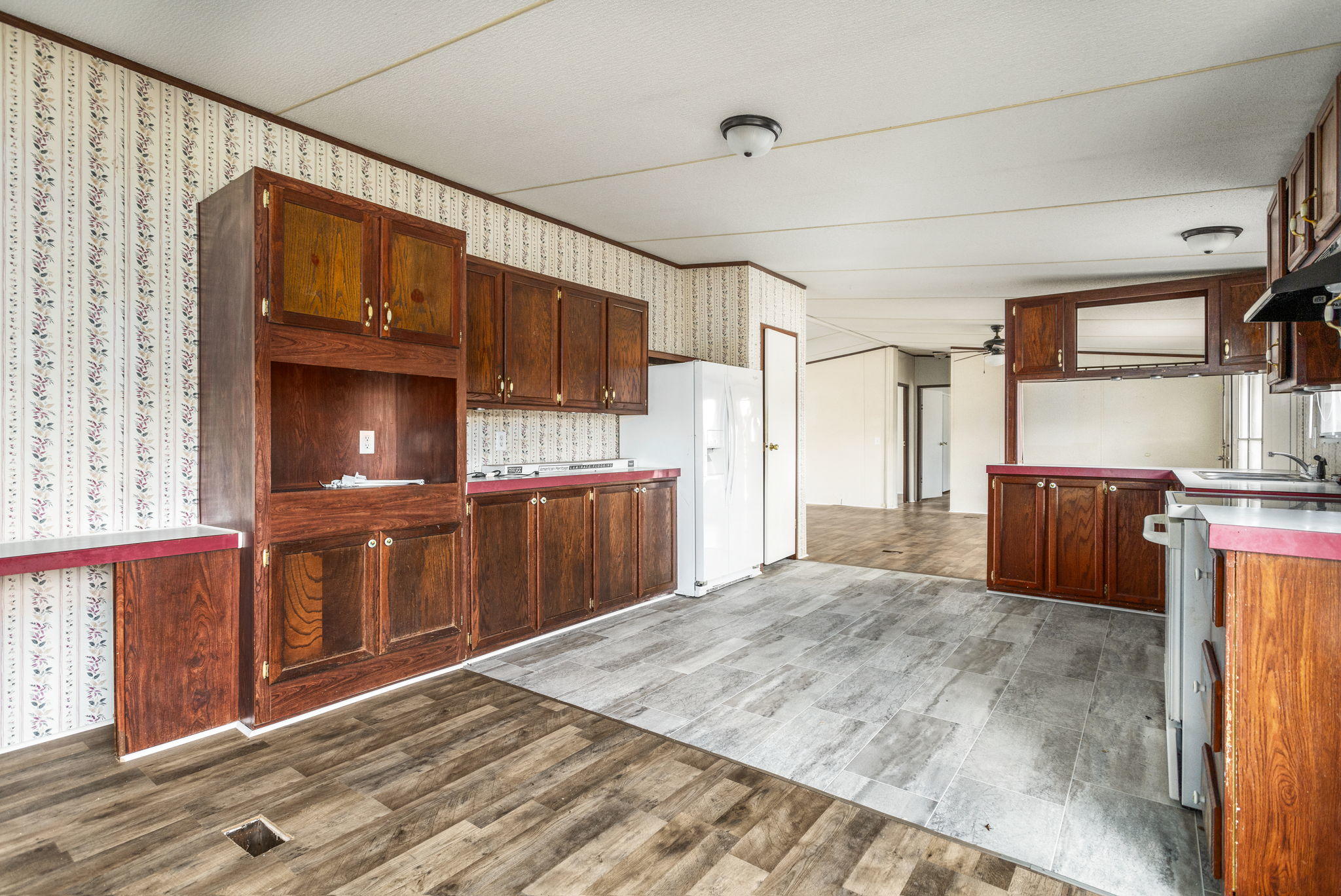 505 Cross Creek Road Dryden, VA 24243 - Photo 11 of 25 863D8FFE-0BC6-4482-876B-9DAAFC00C224