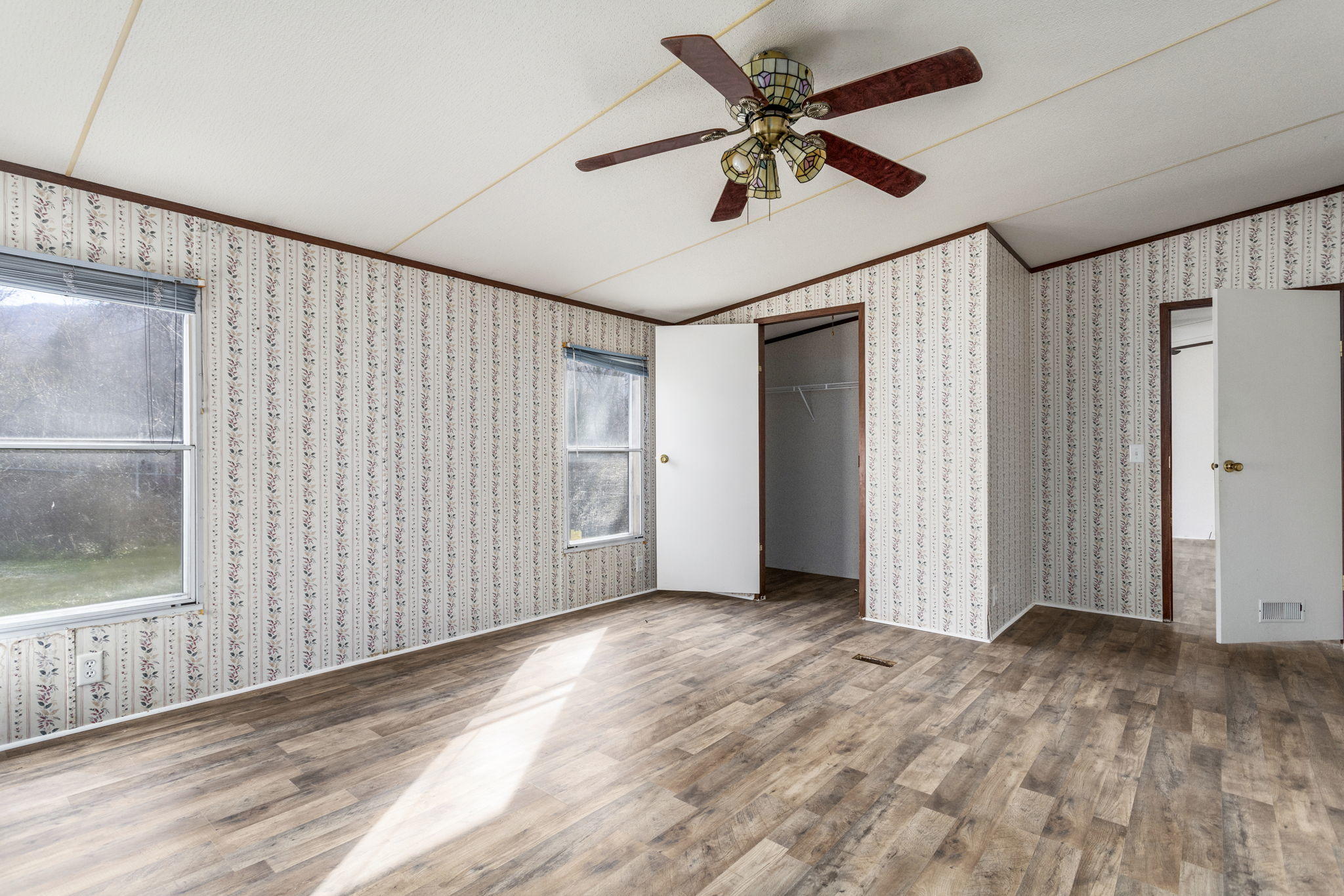 505 Cross Creek Road Dryden, VA 24243 - Photo 14 of 25 74235411-DBC9-4DF2-A193-A02E477D733D