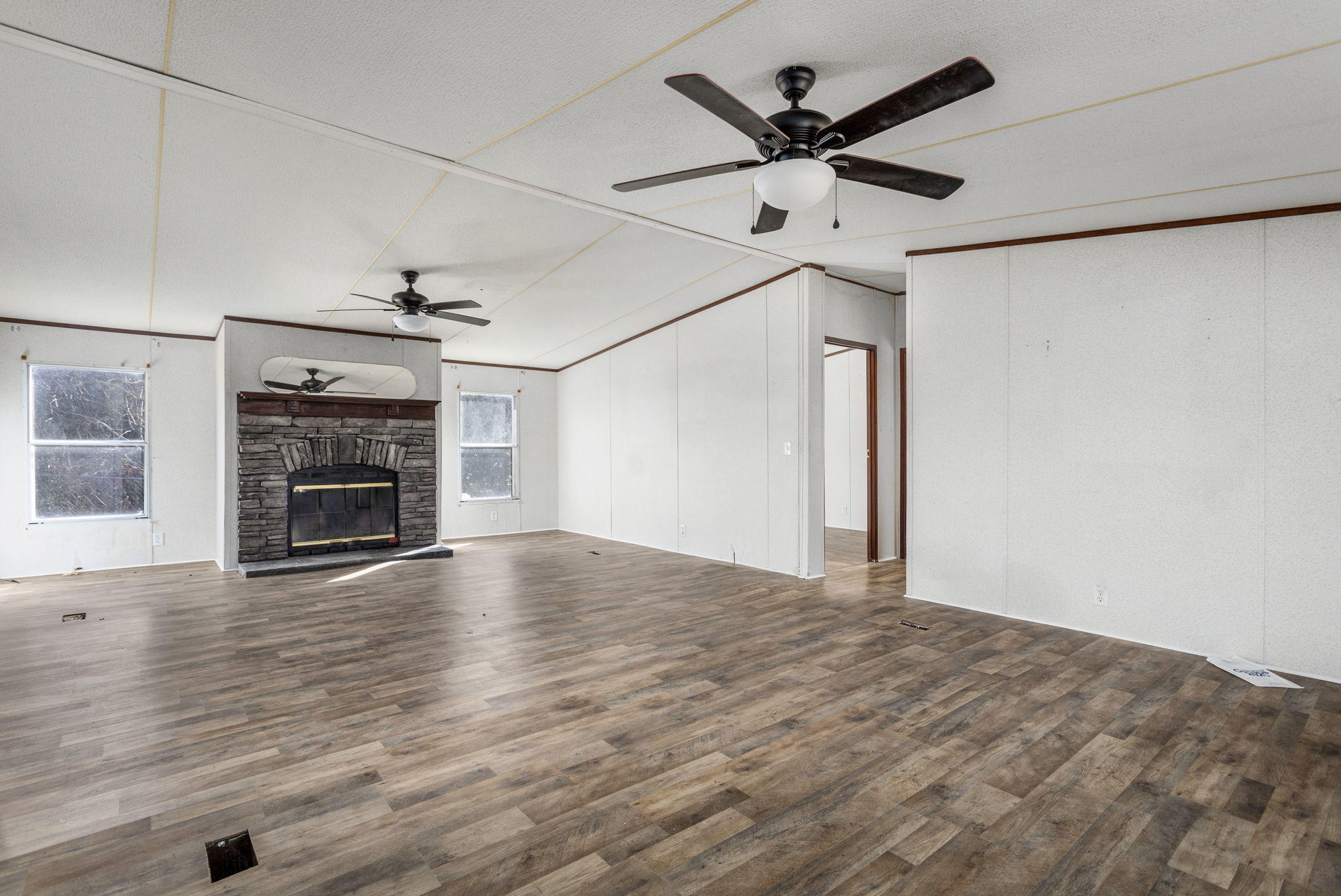 505 Cross Creek Road Dryden, VA 24243 - Photo 8 of 25 4523A835-4F21-4560-93D4-A5CE410F822A