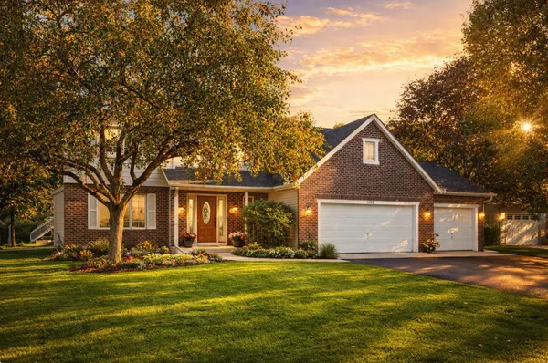 $559,900 | 8769 Jewel Avenue South, Cottage Grove, MN 55016