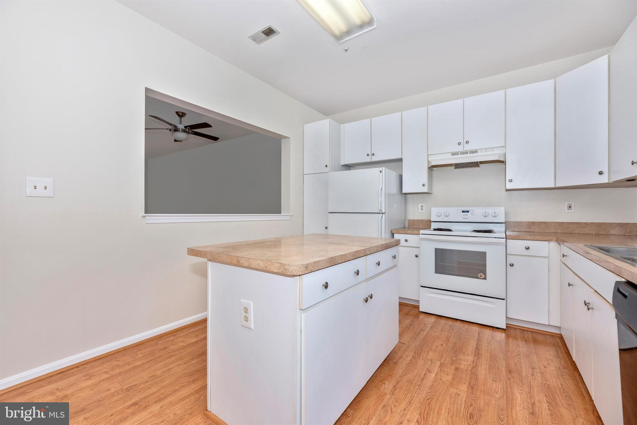 948 Turning Point Court Frederick, MD 21701 - Photo 13 of 51