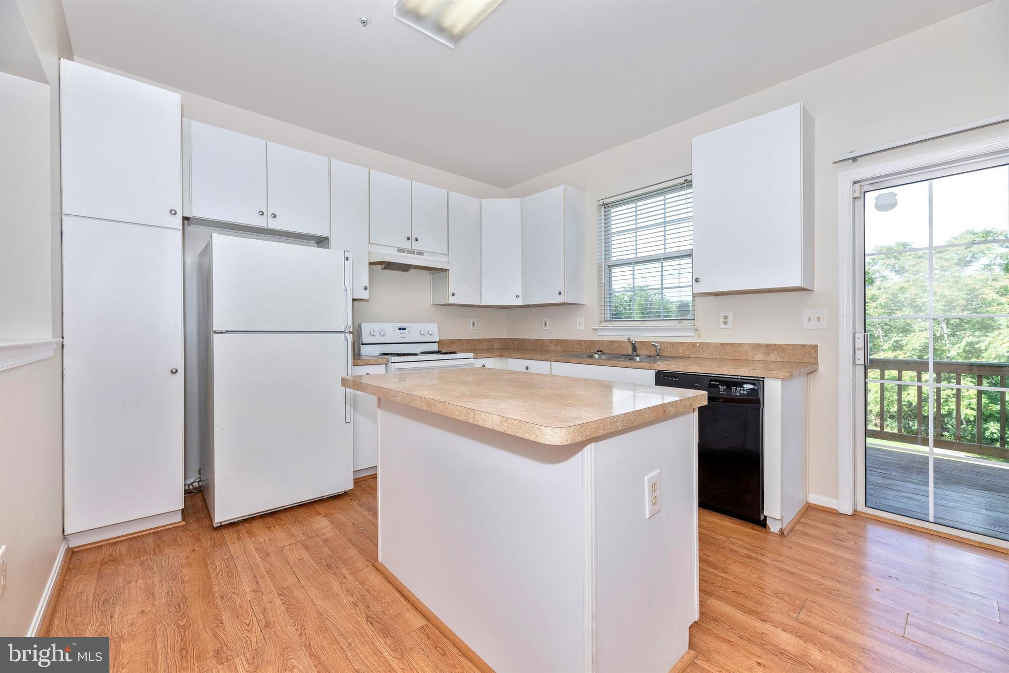 948 Turning Point Court Frederick, MD 21701 - Photo 14 of 51