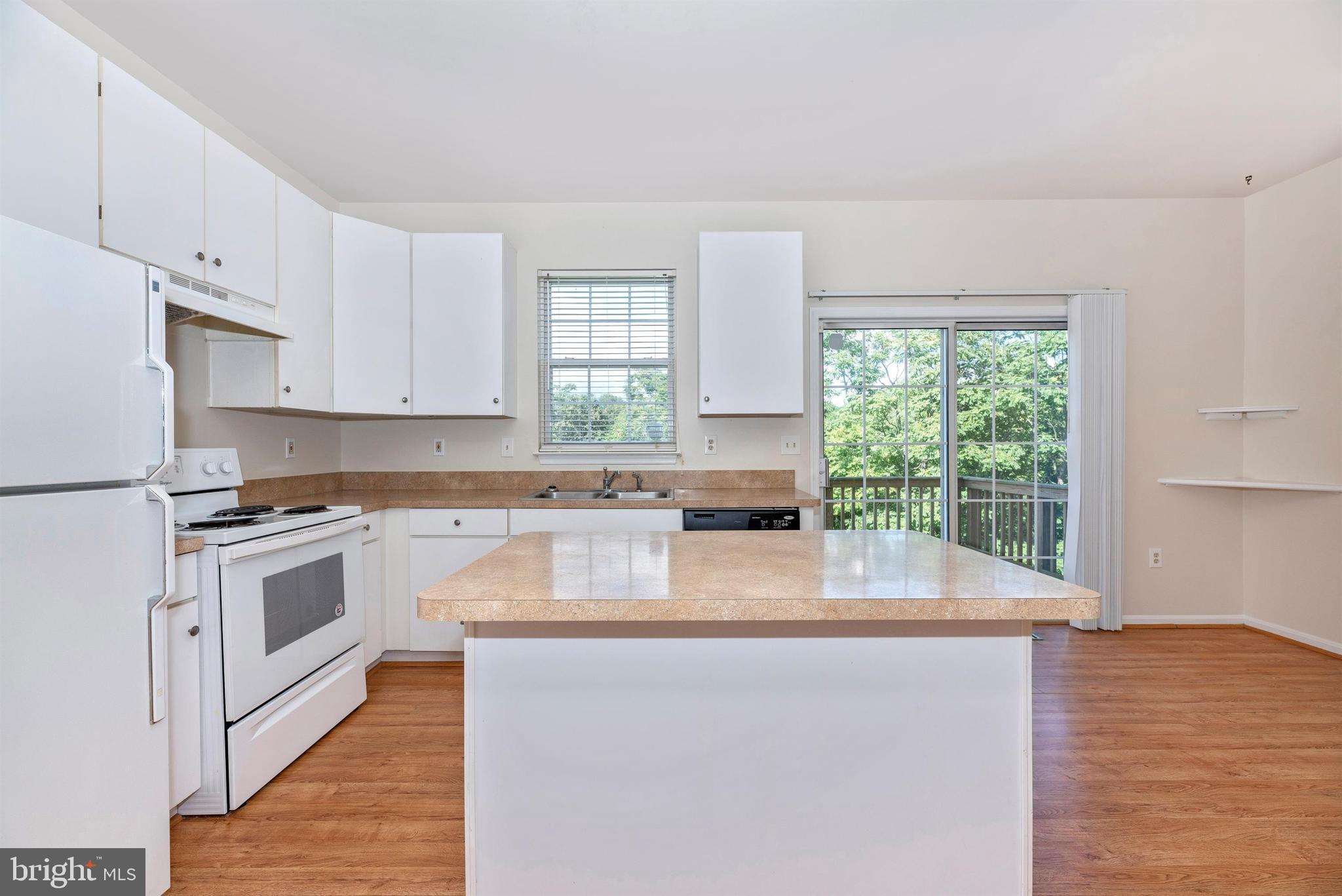 948 Turning Point Court Frederick, MD 21701 - Photo 16 of 51