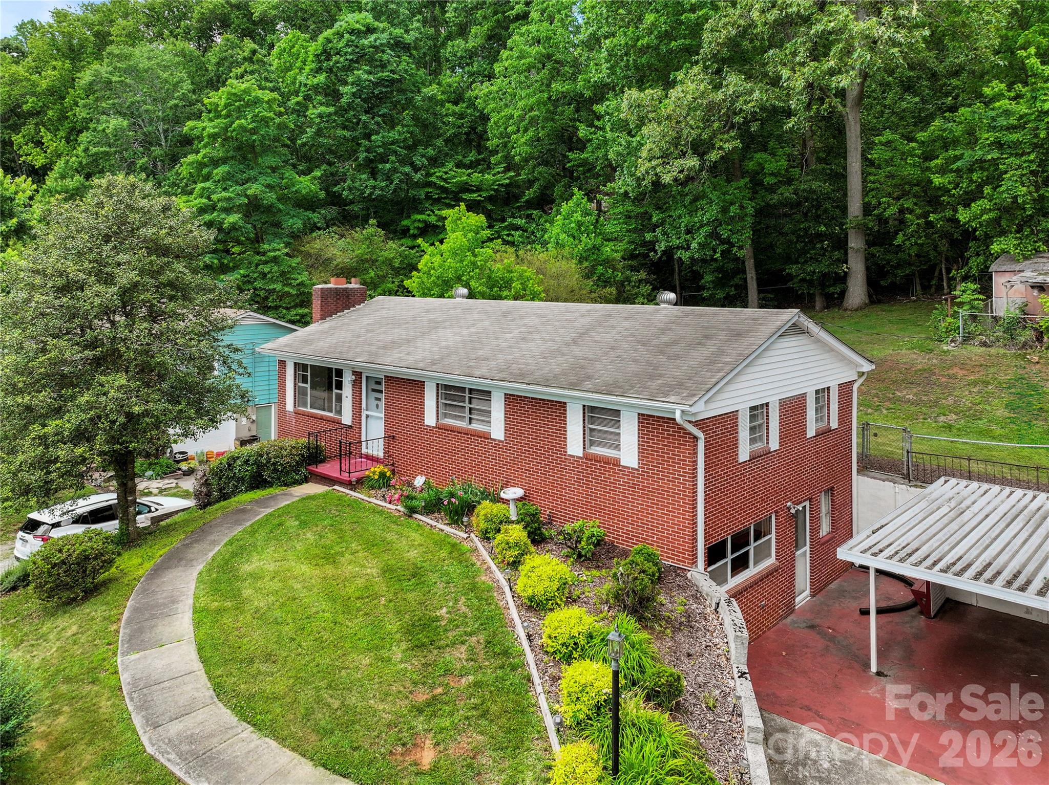 309 Oak Hill Road Candler, NC 28715 - Photo 4 of 39