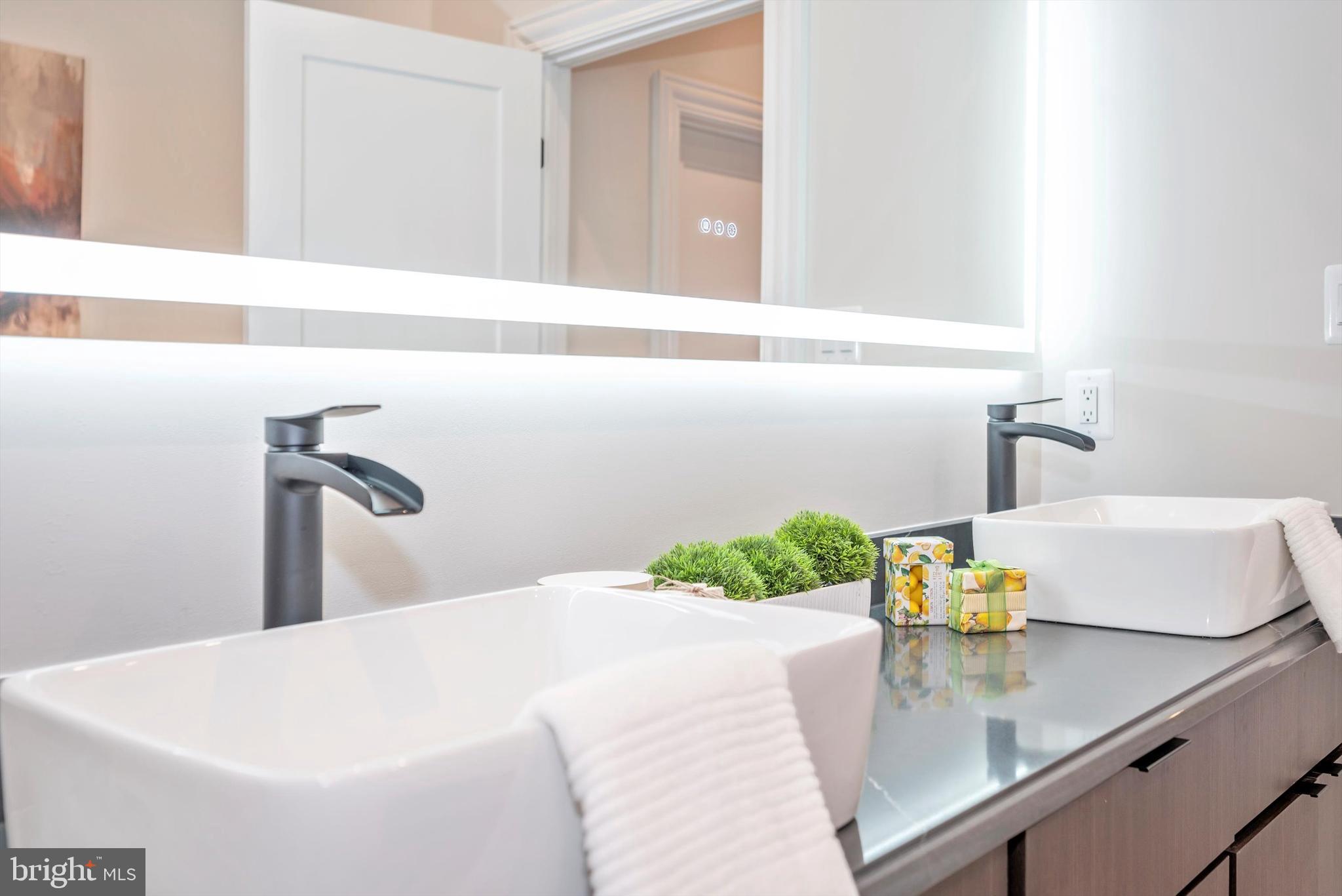 424 North Maxwell Avenue Frederick, MD 21701 - Photo 32 of 58 Primary Bathroom with Vessel Sinks