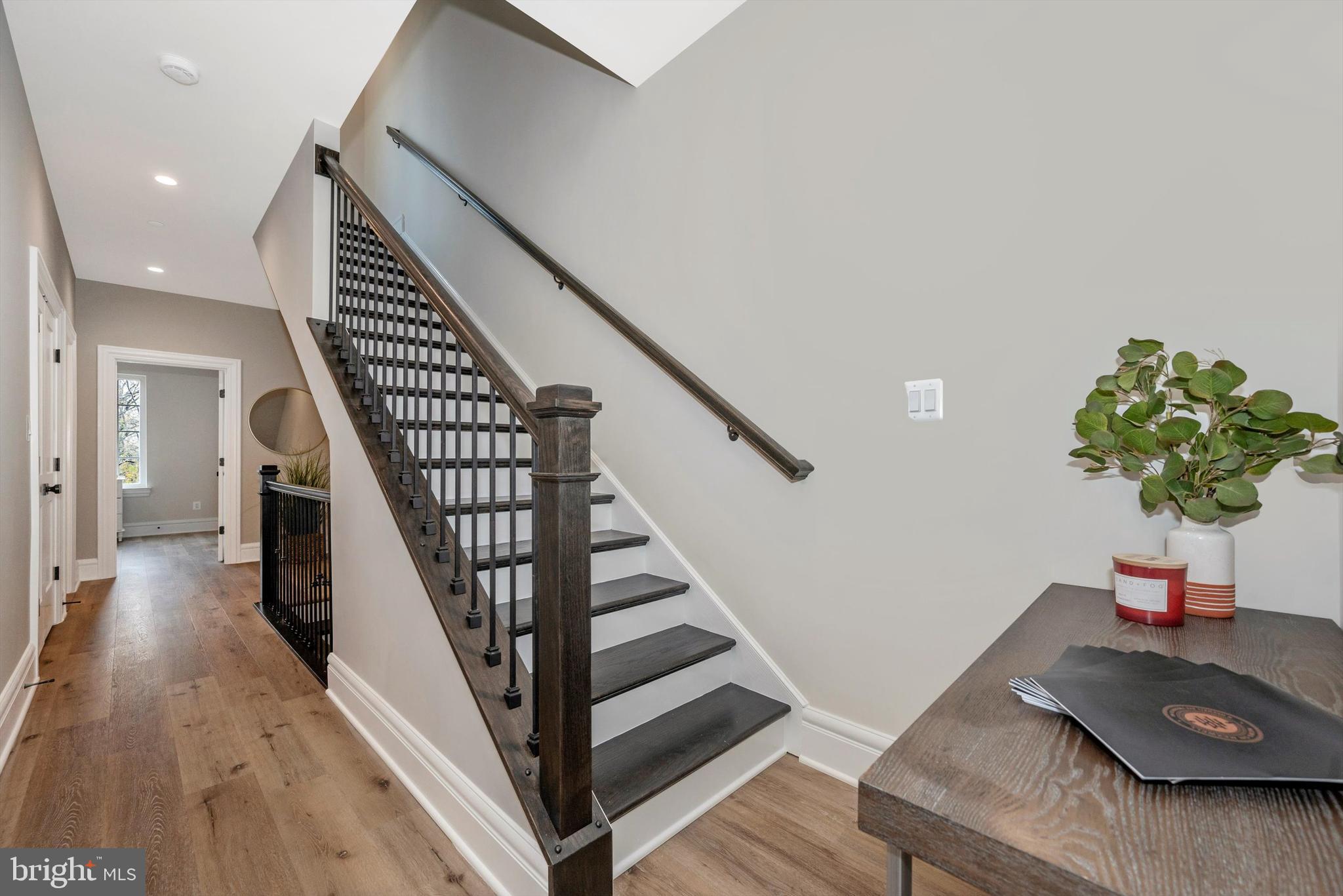 424 North Maxwell Avenue Frederick, MD 21701 - Photo 37 of 58 Third floor landing