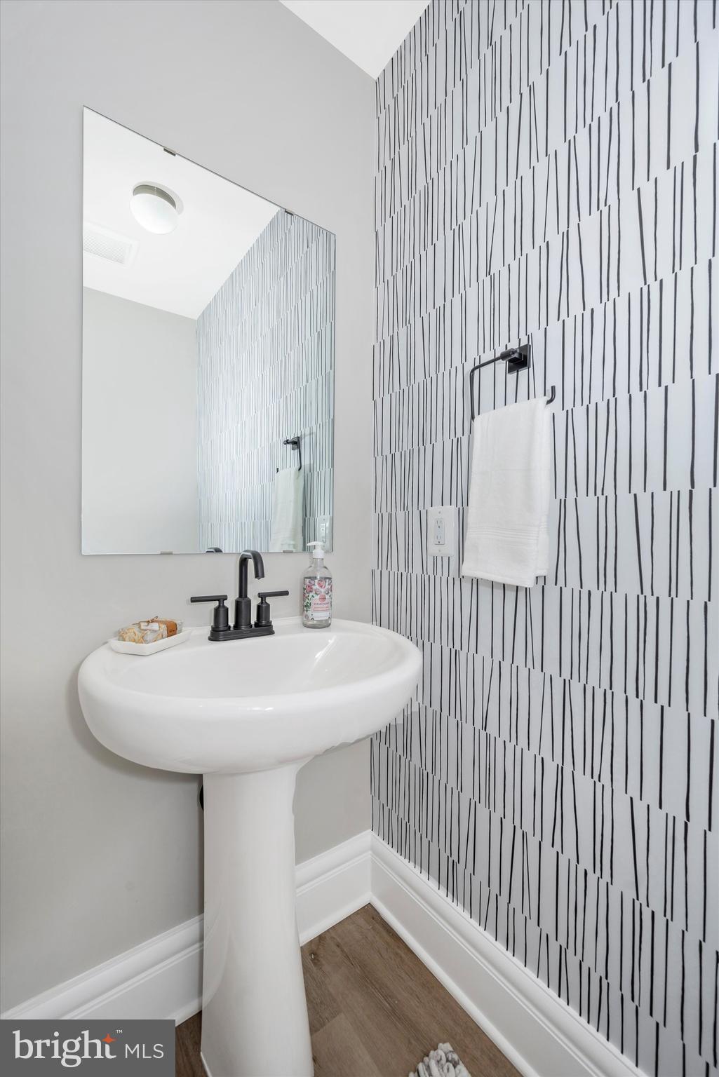 424 North Maxwell Avenue Frederick, MD 21701 - Photo 40 of 58 Penthouse Bath