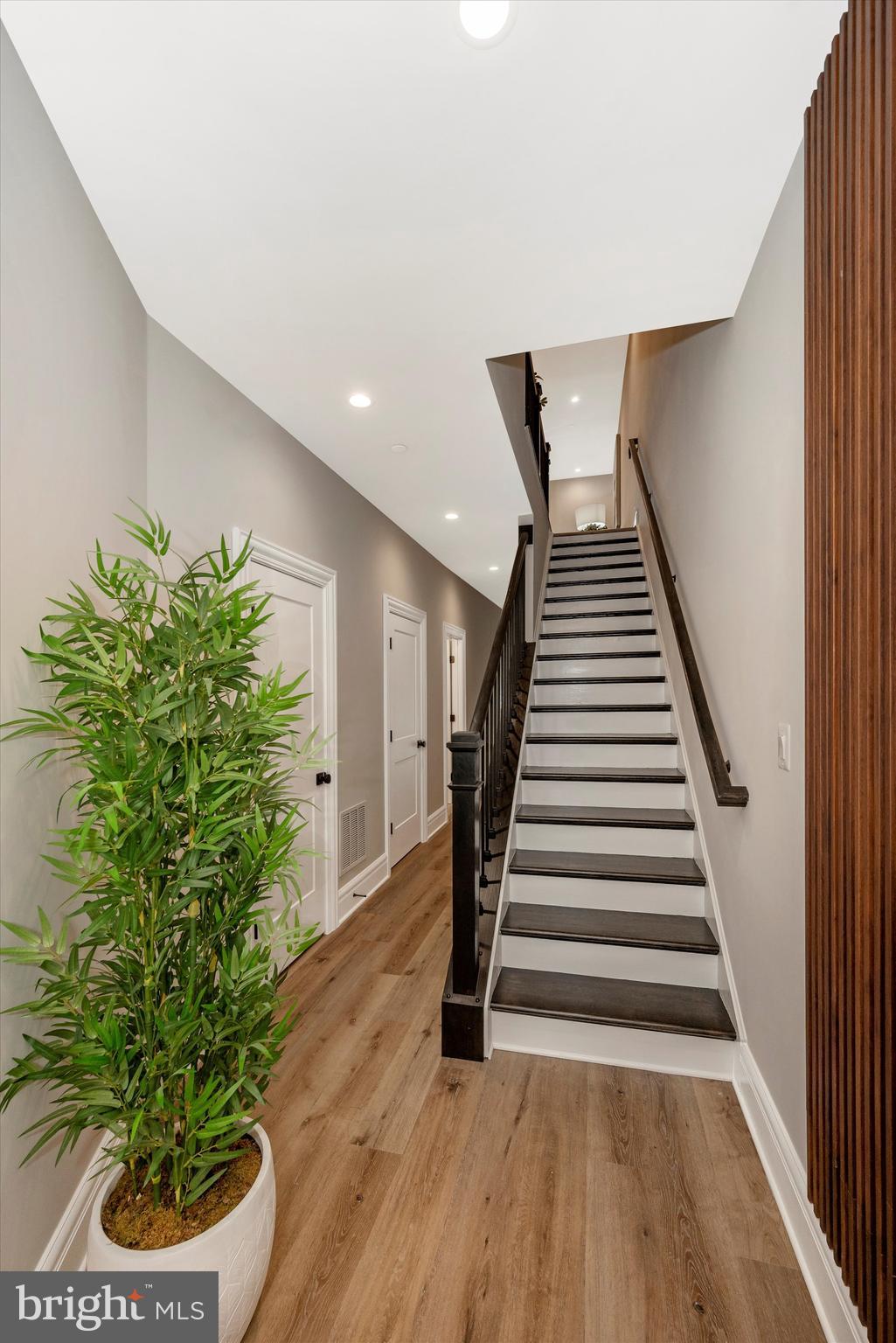 424 North Maxwell Avenue Frederick, MD 21701 - Photo 6 of 58 Staircase