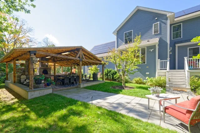 $1,100,000 | 22 Jacobs Road, Southbridge, MA 01550