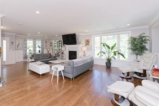 $1,100,000 | 22 Jacobs Road, Southbridge, MA 01550