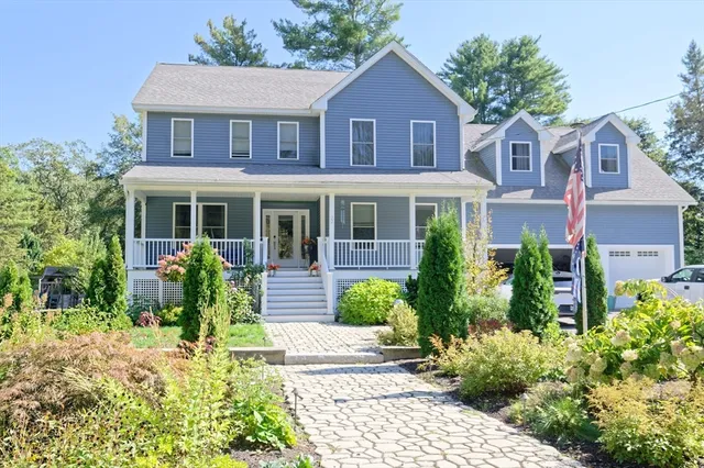 $1,100,000 | 22 Jacobs Road, Southbridge, MA 01550