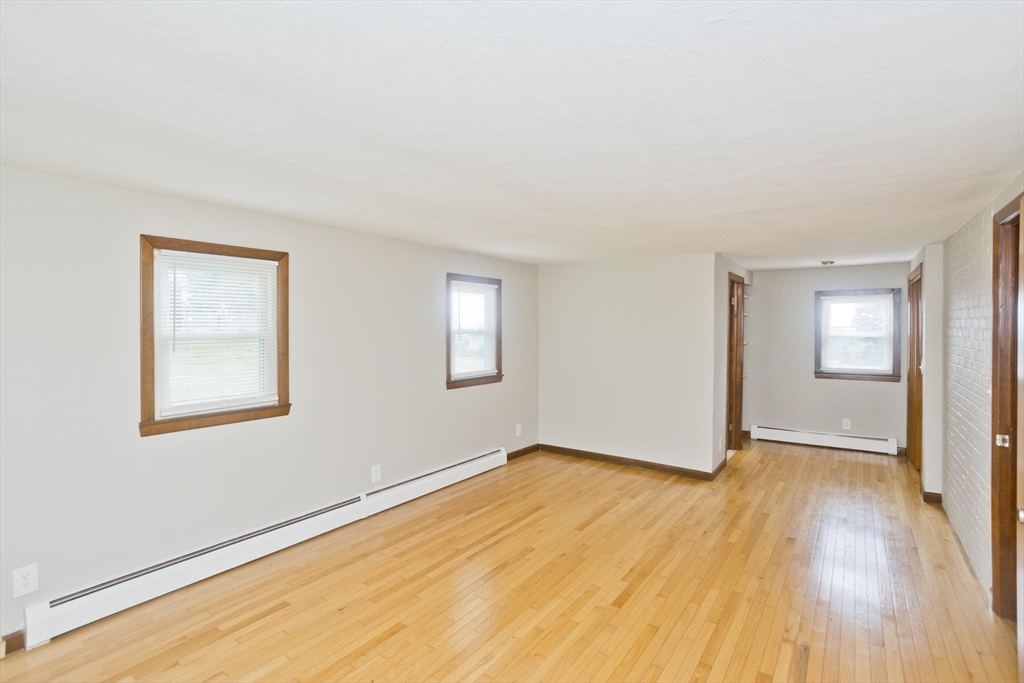 290 Wilbraham Road Hampden, MA 01036 - Photo 10 of 22